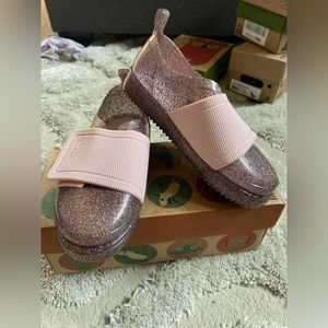 New mini melissa sneakers size 12